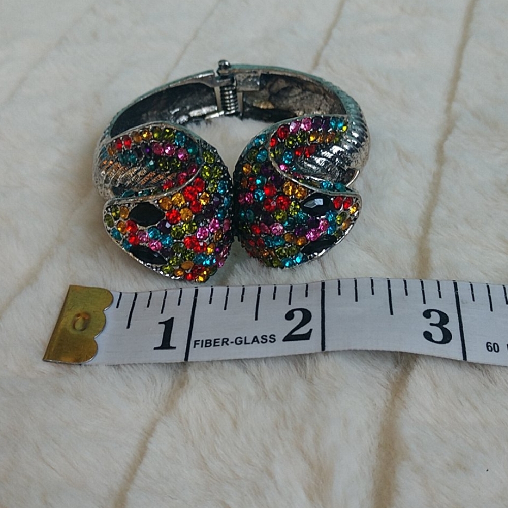 Rhinestone cobra head bracelet - Picture 4 of 4